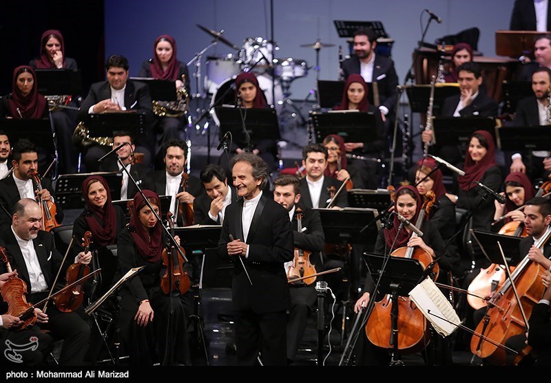 اجرای ارکستر سمفونیک تهران به رهبری شهرداد روحانی