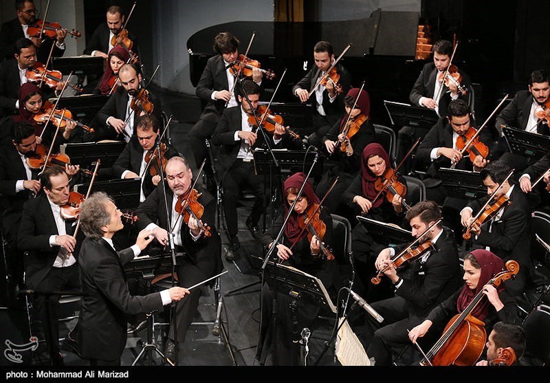 اجرای ارکستر سمفونیک تهران به رهبری شهرداد روحانی