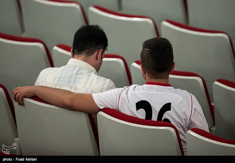 Iranian Officials See Off Members of Team Melli