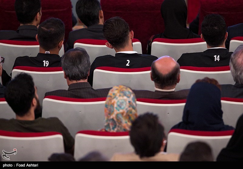 Iranian Officials See Off Members of Team Melli