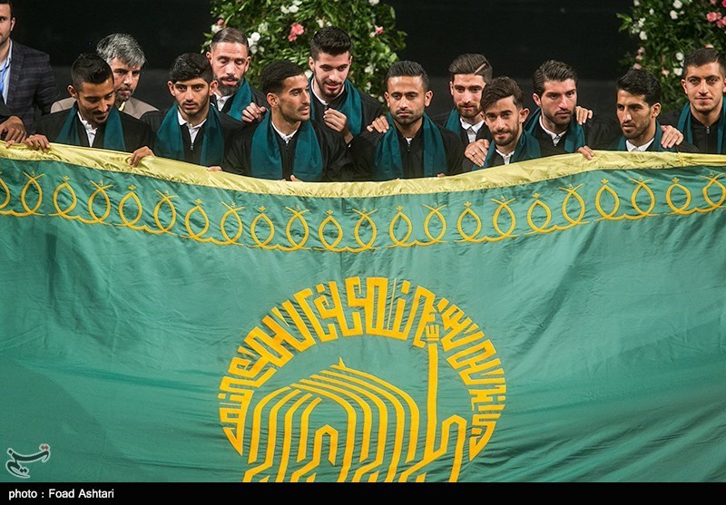 Iranian Officials See Off Members of Team Melli