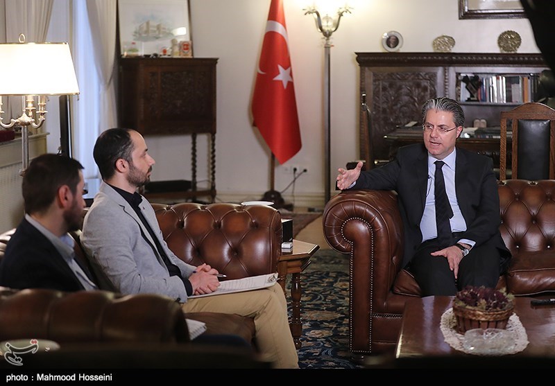 مصاحبه اختصاصی خبرگزاری تسنیم با رضا حاکان تکین سفیر ترکیه در ایران