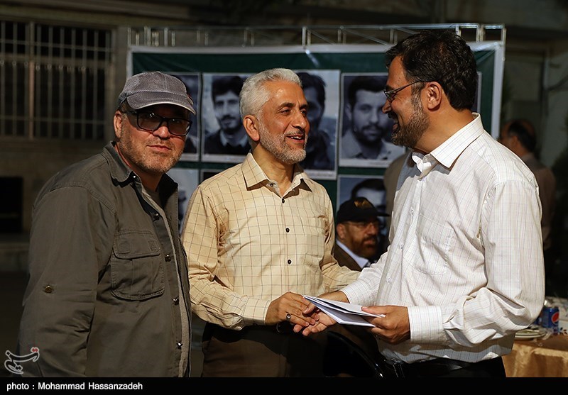 افطاری انجمن عکاسان انقلاب و دفاع مقدس