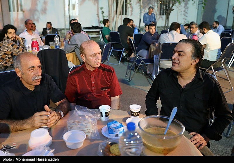 افطاری انجمن عکاسان انقلاب و دفاع مقدس