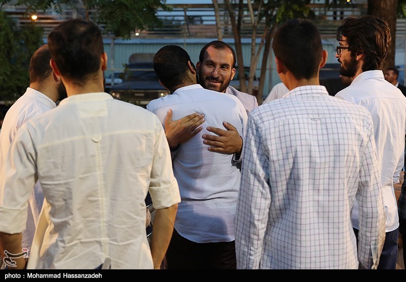 افطاری انجمن عکاسان انقلاب و دفاع مقدس