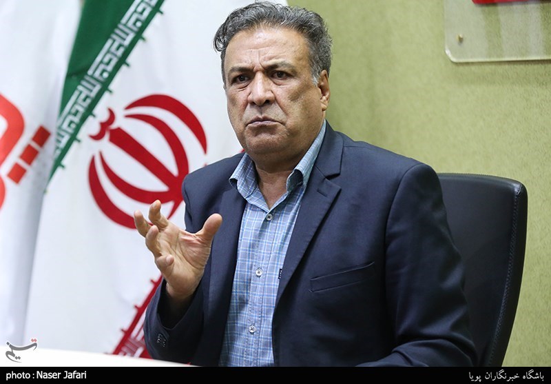 گفت و گو با عبدالرضا اکبری  بازیگر نقش امام خمینی(ره)