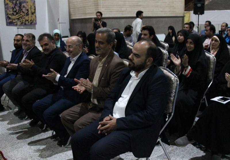 رونمایی از لباس‌های جدید در بخش عفاف و حجاب