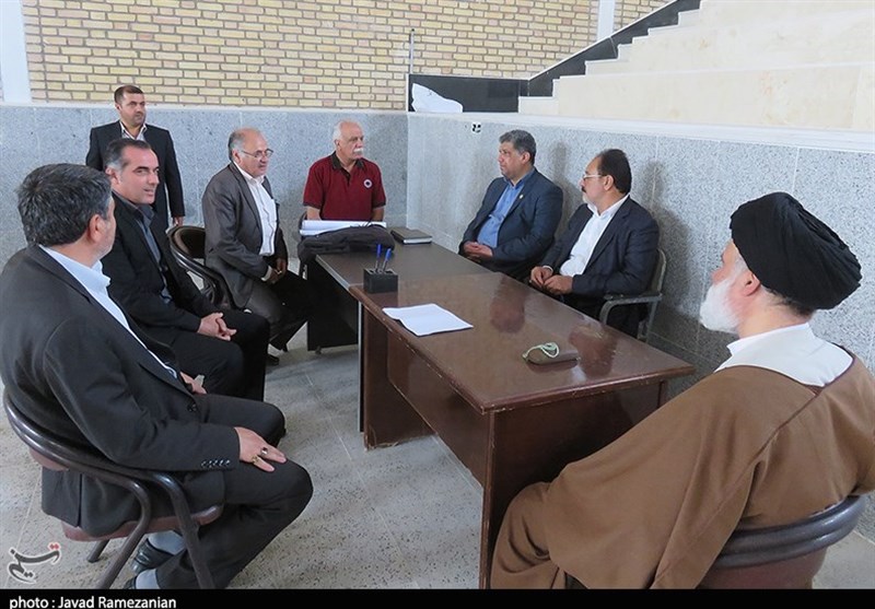 بازدید مسئولان شهرستان دامغان از سالن چندمنظوره مجموعه ورزشی انقلاب این شهرستان ,,97