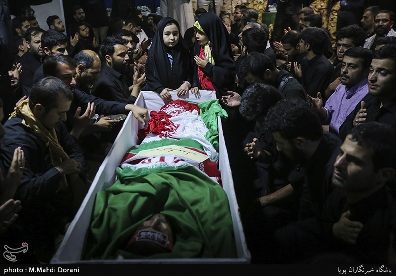 مراسم وداع با پیکر مطهر شهید محمدمهدی فریدونی