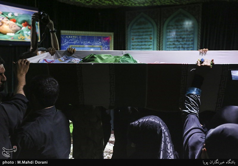 مراسم وداع با پیکر مطهر شهید محمدمهدی فریدونی