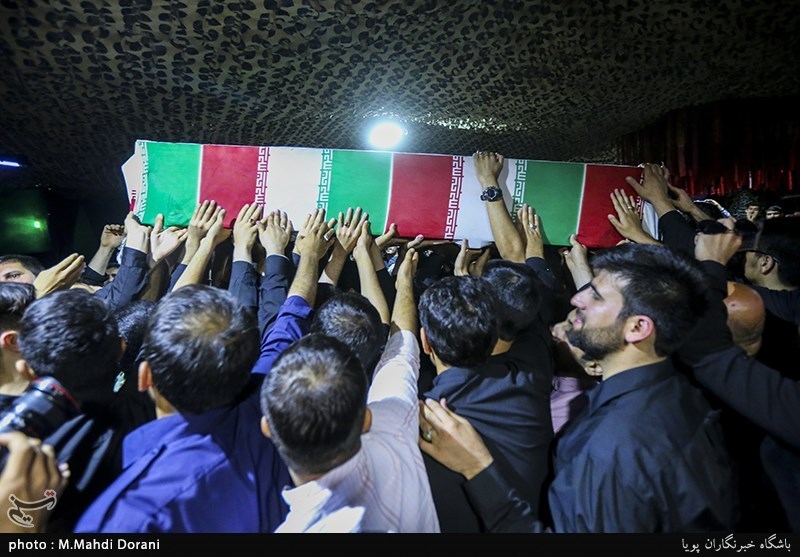 مراسم وداع با پیکر مطهر شهید محمدمهدی فریدونی