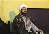 امام خمینی تربیت یافته عرفان اجتماعی است