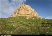 کاظم‌داشی تکه سنگ بزرگ و جزیره‌وار در شمال غربی دریاچه ارومیه است.