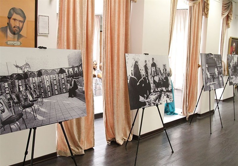 نمایشگاه عکس «سرچشمه سرخ» در مجموعه فرهنگی-هنری سرچشمه