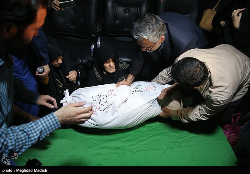 مراسم وداع با پیکر دو شهید تازه تفحص شده