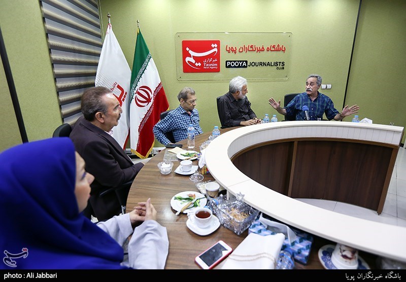  مراسم تجلیل از هنرمندان برنامه رادیویی صبح جمعه با شما در باشگاه خبرنگاران پویا خبرگزاری تسنیم