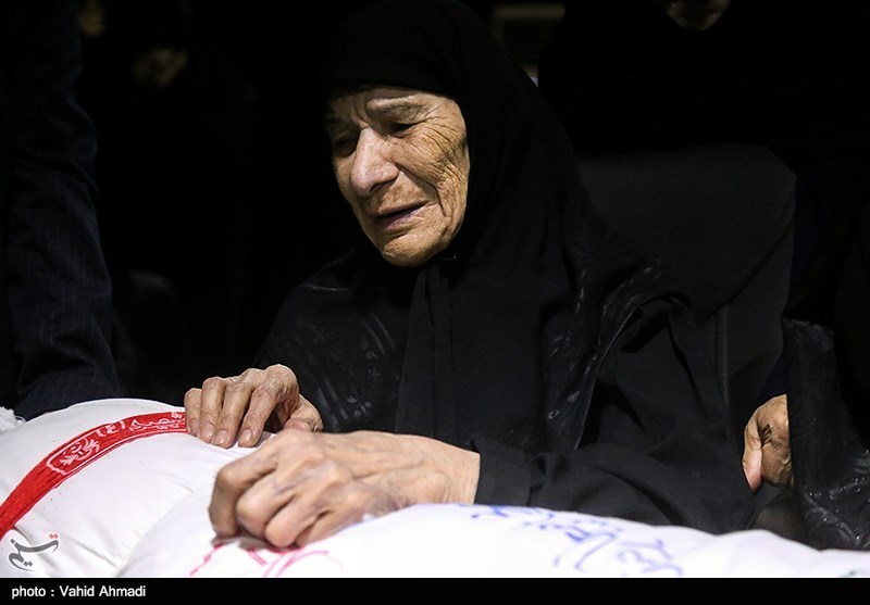 مراسم وداع با پیکر شهید تازه تفحص شده دفاع مقدس محمد عمویی