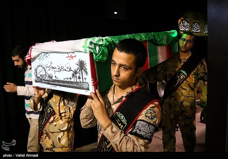 مراسم وداع با پیکر شهید تازه تفحص شده دفاع مقدس محمد عمویی