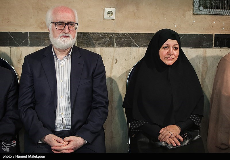 فاطمه راکعی و جواد محقق در مراسم اختتامیه هشتمین جایزه ادبی پروین اعتصامی