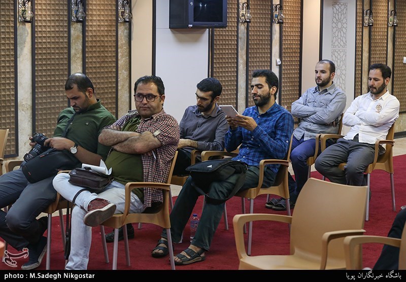 نشست خبری برنامه های دهه کرامت