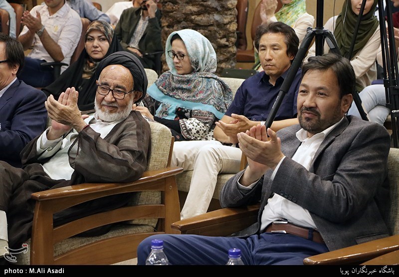 پاسداشت سیدابوطالب مظفری شاعر افغانستانی