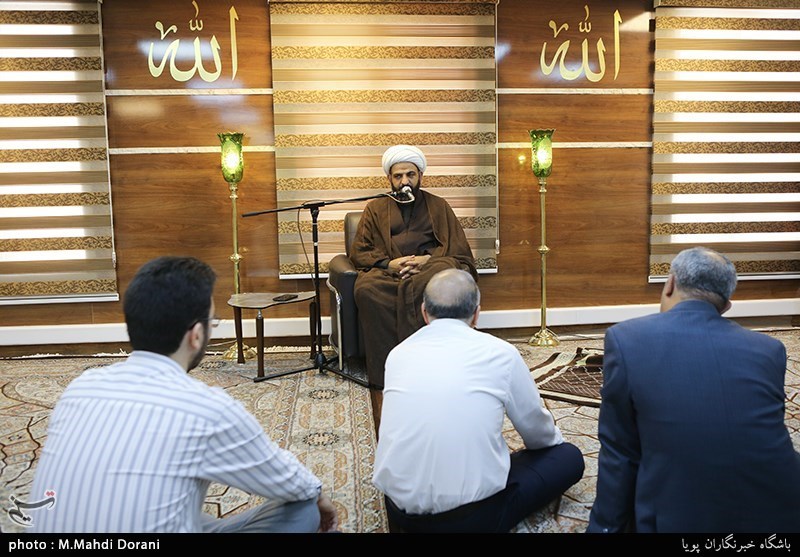 گفت و گو با حجت الاسلام احسان بی آزار تهرانی