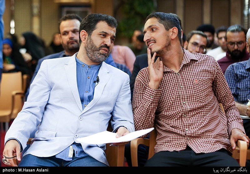 حسین صیامی و  قاسم صرافان شاعر معاصر 