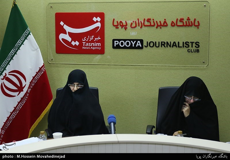 فرشته روح افزا و کبری خزعلی عضو شورای عالی انقلاب فرهنگی در نشست آسیب شناسی حوزه زنان و خانواده