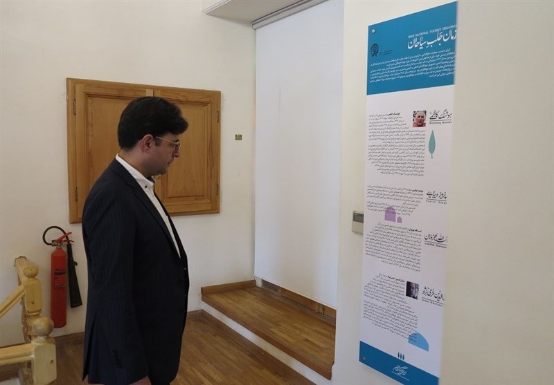 مراسم افتتاح نمایشگاه «فصل سفر» در موزه گرافیک ایران / هادی مظفری مدیرکل دفتر امور هنرهای تجسمی وزارت فرهنگ و ارشاد اسلامی