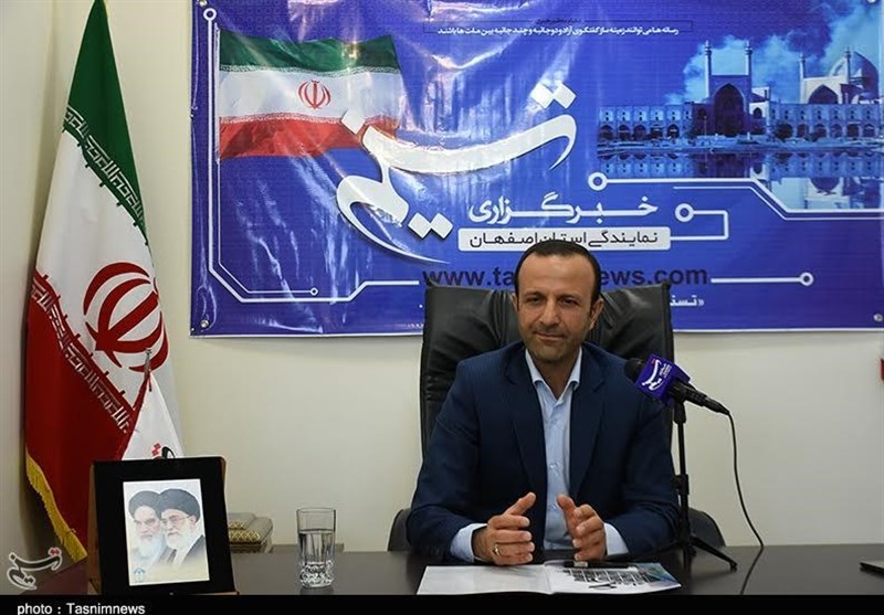 میزگرد- اصفهان| آموزش‌های مهارتی و رسمی باید برون سپاری شود