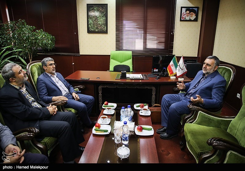 حضور محسن جوادی معاون فرهنگی وزیر فرهنگ و ارشاد اسلامی در خبرگزاری تسنیم