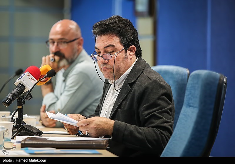 نشست خبری نادر برهانی‌مرند دبیر سی‌وهفتمین جشنواره بین‌المللی تئاتر فجر