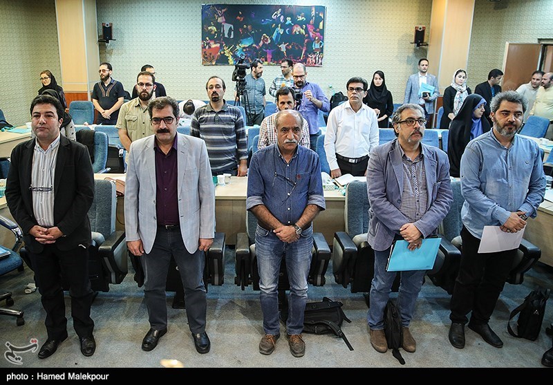 نشست خبری سی‌وهفتمین جشنواره بین‌المللی تئاتر فجر