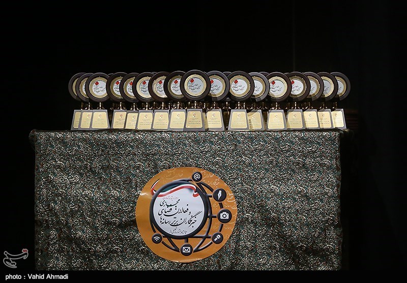 چهارمین جشنواره تجلیل ازخبرنگاران برتر رسانه ها