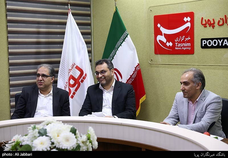 دیدار امیر مسعود شهرام نیا مدیرعامل موسسه نمایشگاه های فرهنگی وزارت ارشاد با خبرنگاران تسنیم به مناسبت روز خبرنگار