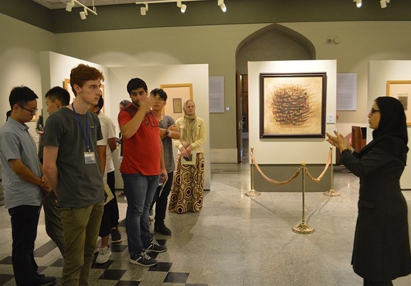 بازدید دانشجویان خارجی از موزه ملک