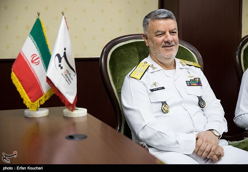 حضور دریادار حسین خانزادی فرمانده نیروی دریایی راهبردی ارتش در خبرگزاری تسنیم