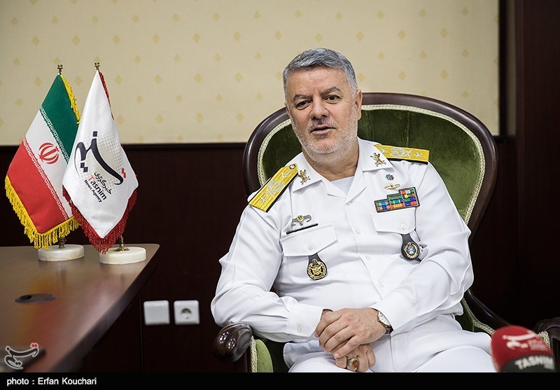 حضور دریادار حسین خانزادی فرمانده نیروی دریایی راهبردی ارتش در خبرگزاری تسنیم