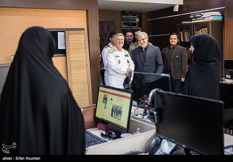 بازدید دریادار حسین خانزادی فرمانده نیروی دریایی راهبردی ارتش از تحریریه خبرگزاری تسنیم