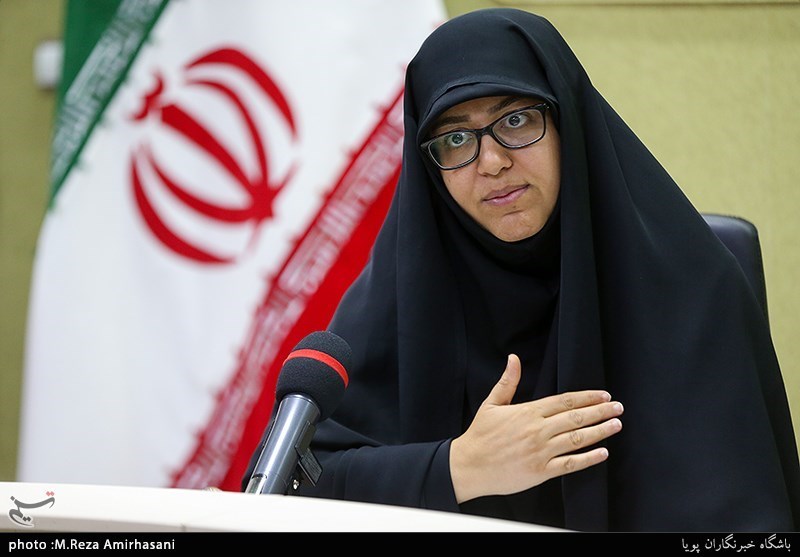 خطیب زاده مدیرفضای مجازی سازمان بسیج جامعه زنان کشور