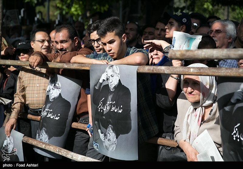 مراسم تشییع پیکر عزت الله انتظامی - تالار وحدت