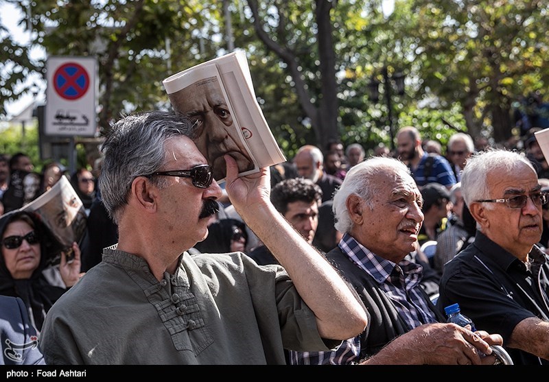 مراسم تشییع پیکر عزت الله انتظامی - تالار وحدت