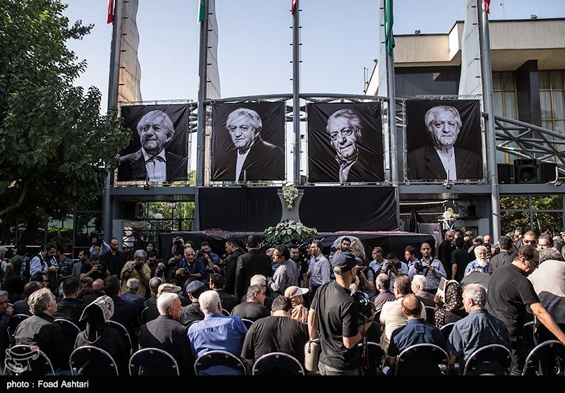 مراسم تشییع پیکر عزت الله انتظامی - تالار وحدت