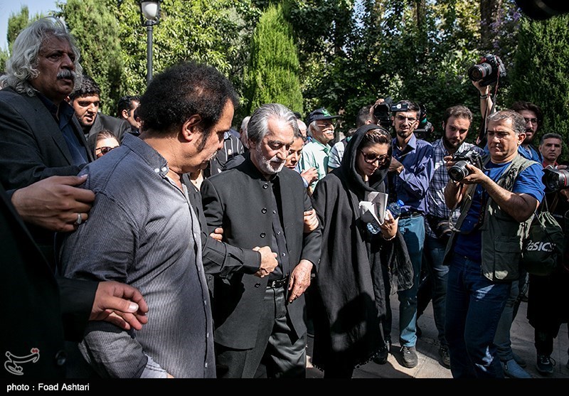 مراسم تشییع پیکر عزت الله انتظامی - تالار وحدت