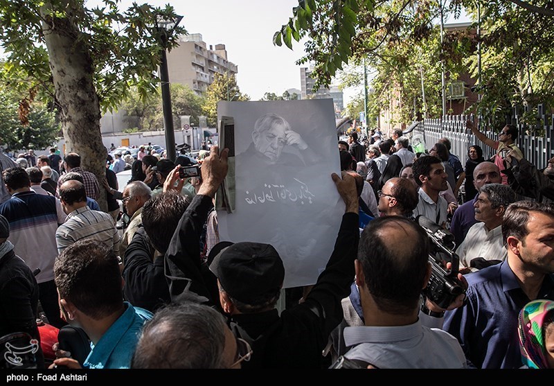 مراسم تشییع پیکر عزت الله انتظامی - تالار وحدت