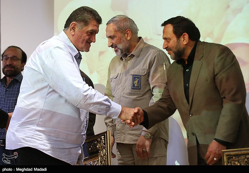 گرامیداشت حماسه سازان تنگه ابوقریب