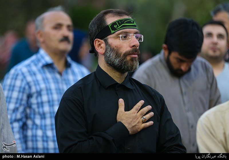 اهتزاز پرچم گنبد امام حسین(ع) بر فراز مراز شهدای گمنام