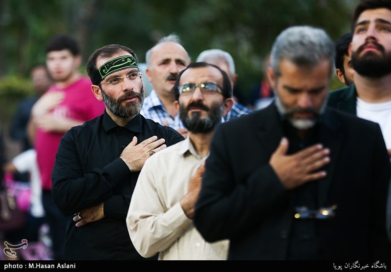 اهتزاز پرچم گنبد امام حسین(ع) بر فراز مراز شهدای گمنام