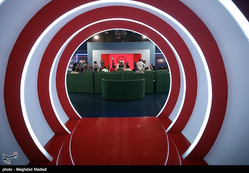 تلویزیون , صدا و سیما , برنامه تلویزیونی خندوانه , برنامه تلویزیونی دورهمی , عصر جدید , مهران مدیری , سریال , 