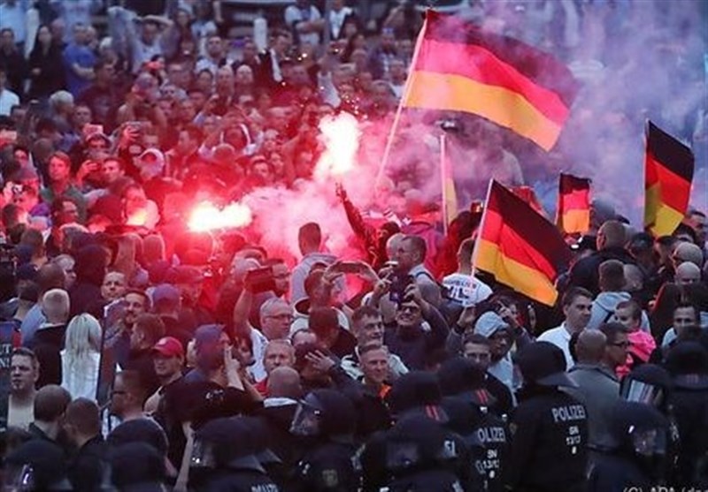 مرکل رئیس اطلاعات آلمان را اخراج می‌کند